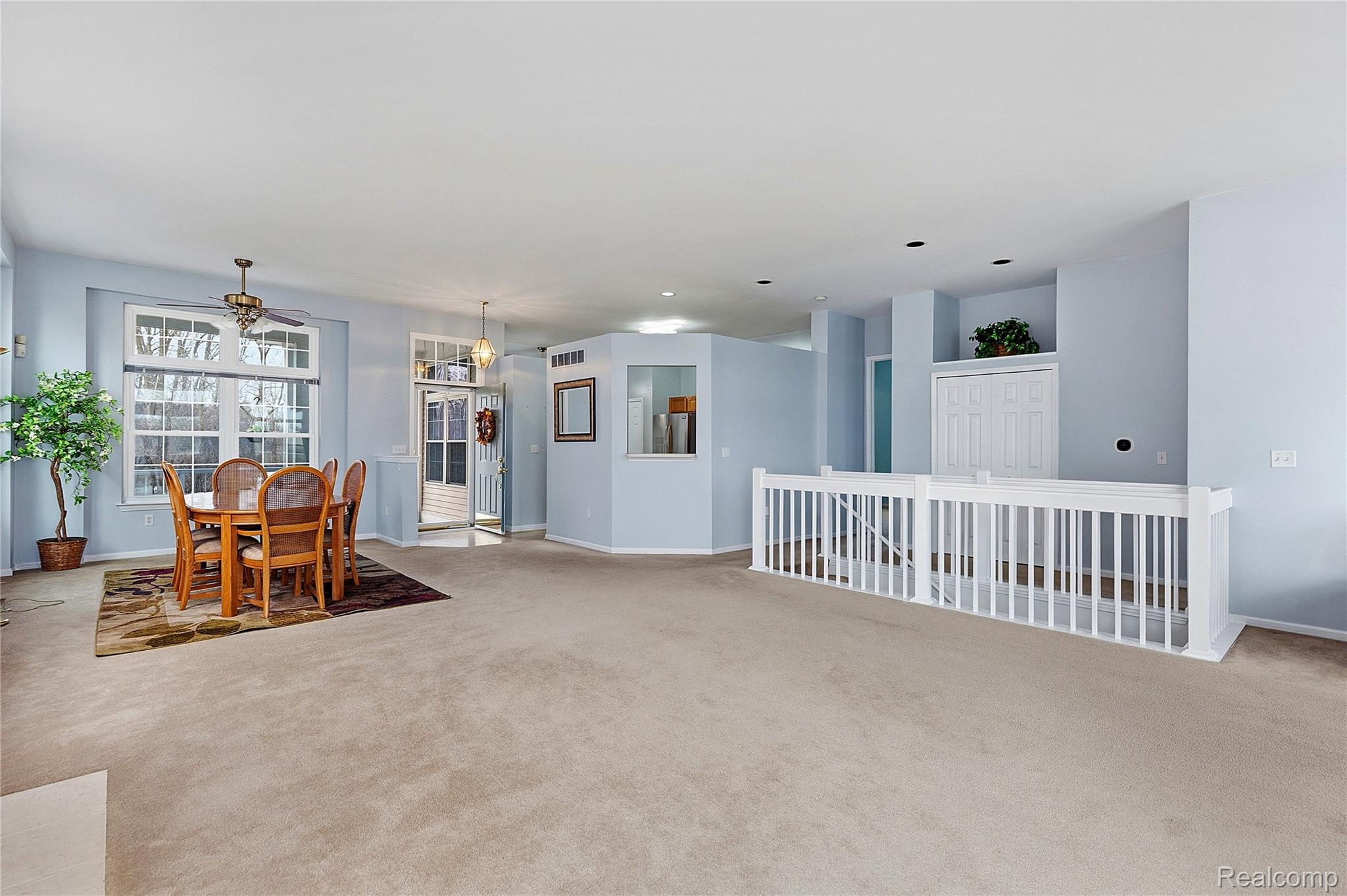 975 Watersedge Court