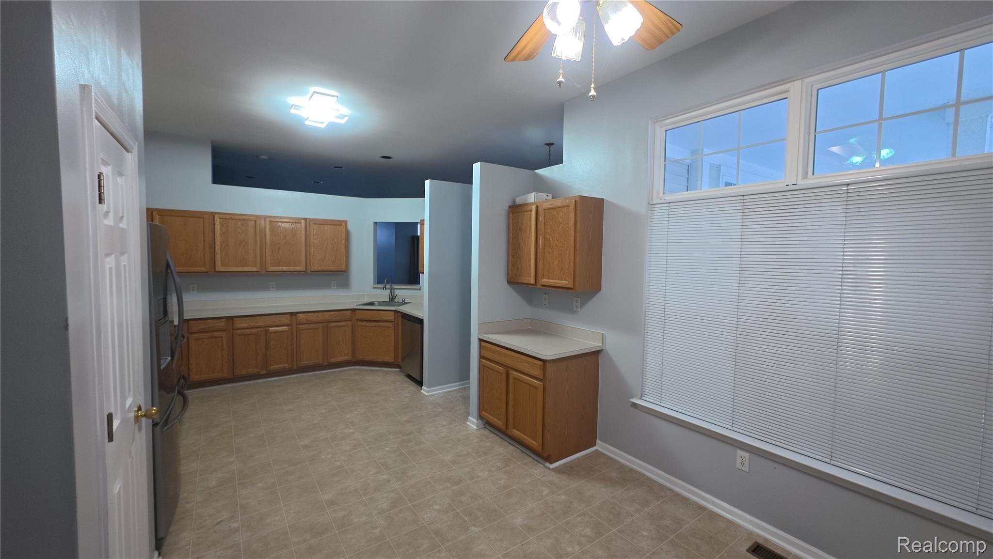 975 Watersedge Court