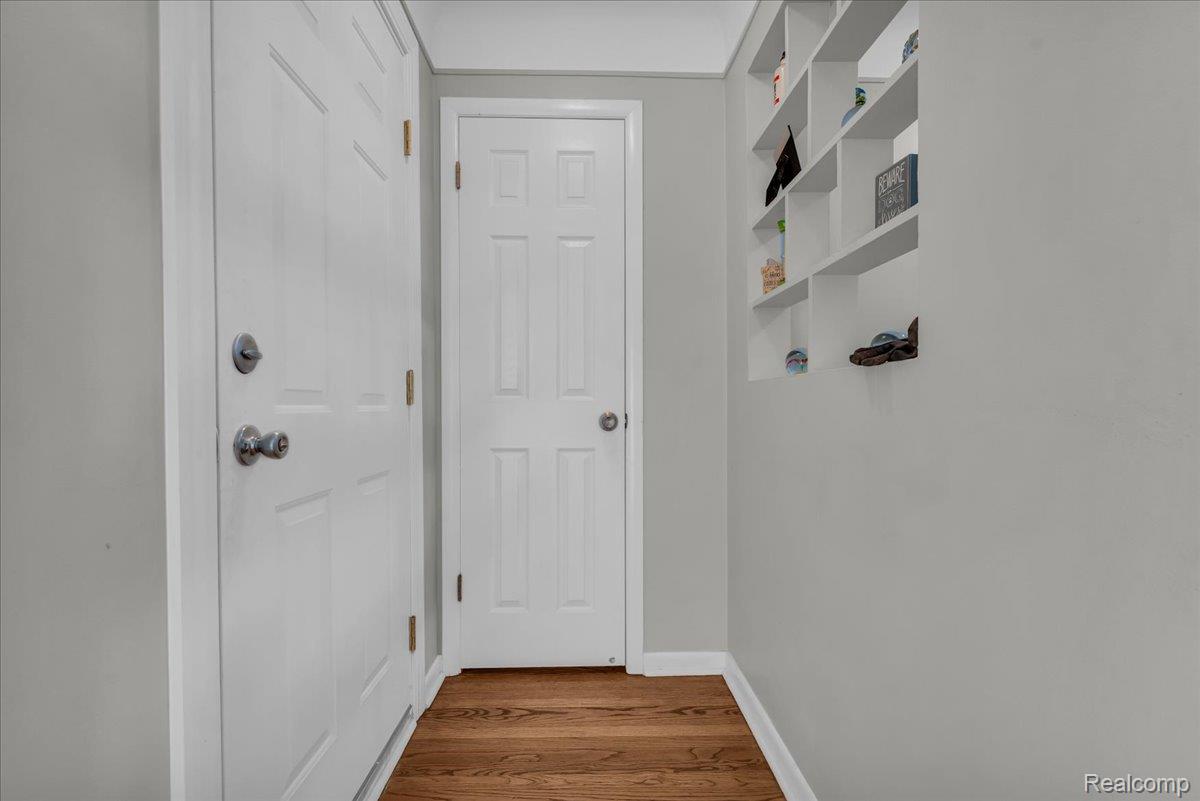 21460 Parklawn Street