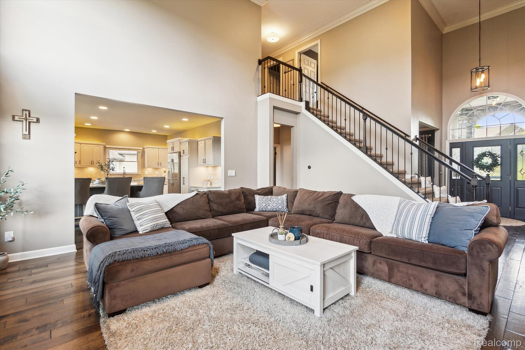 4348 Oak Tree Trail
