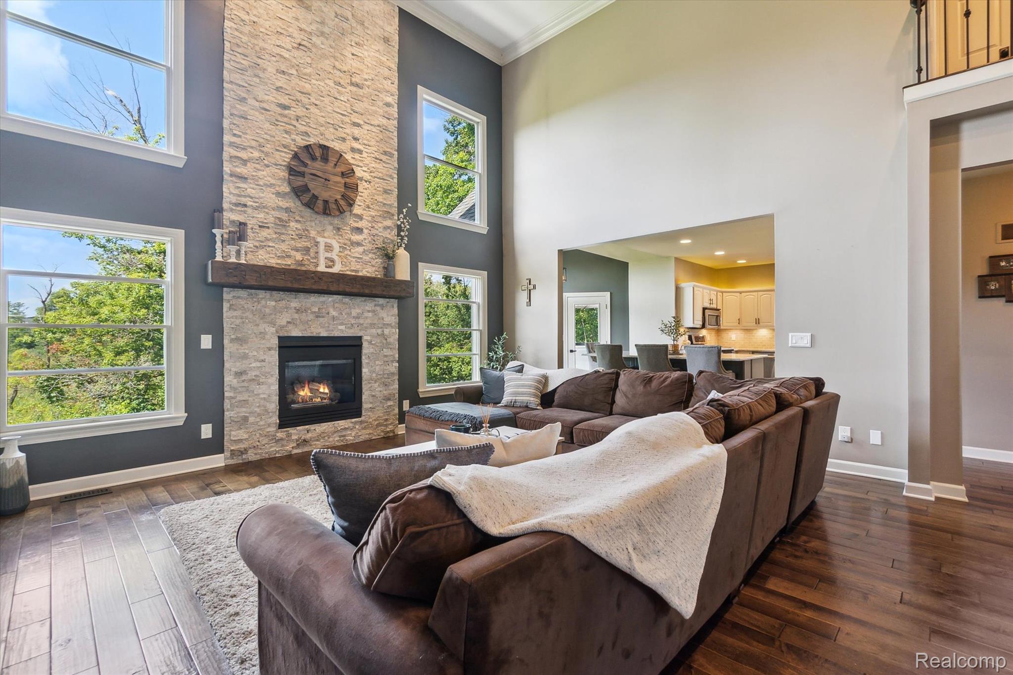 4348 Oak Tree Trail