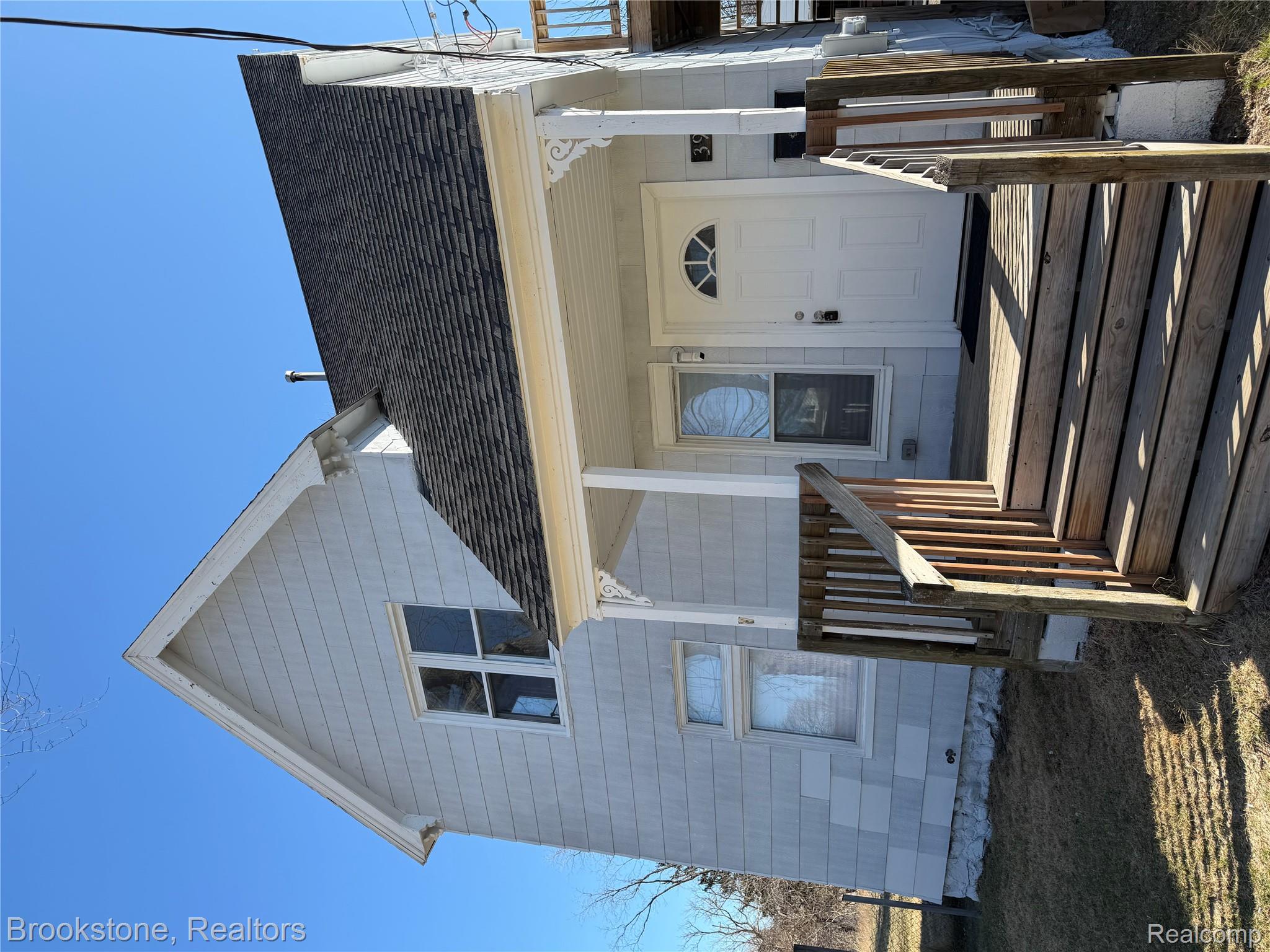 398 N Saginaw Street