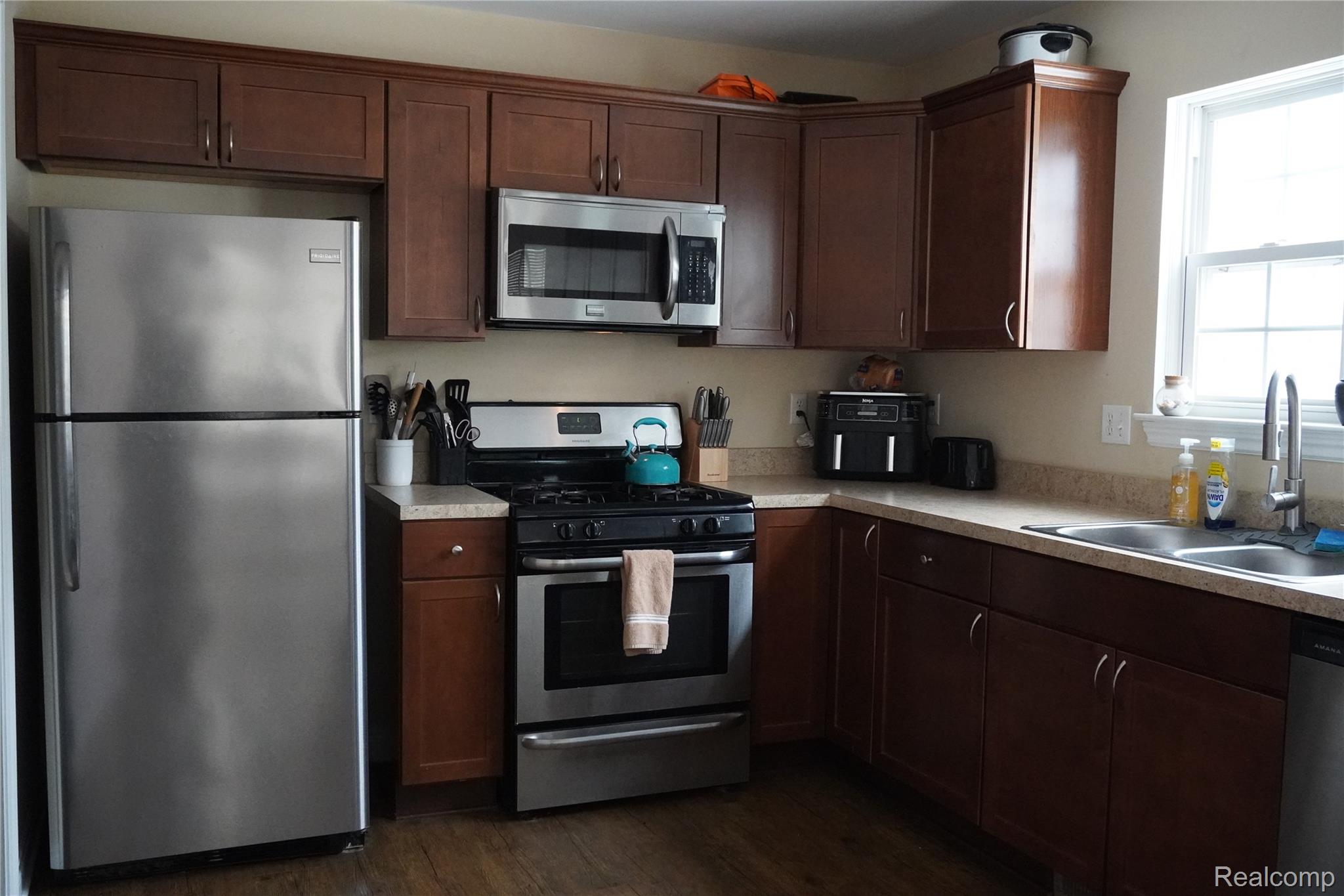 35726 Brush Street 3