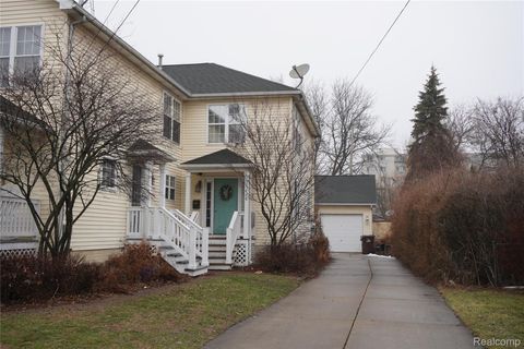 35726 Brush Street 3 Wayne City MI 48184