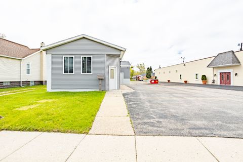 1612 LAPEER Avenue Port Huron City St Clair MI 48060