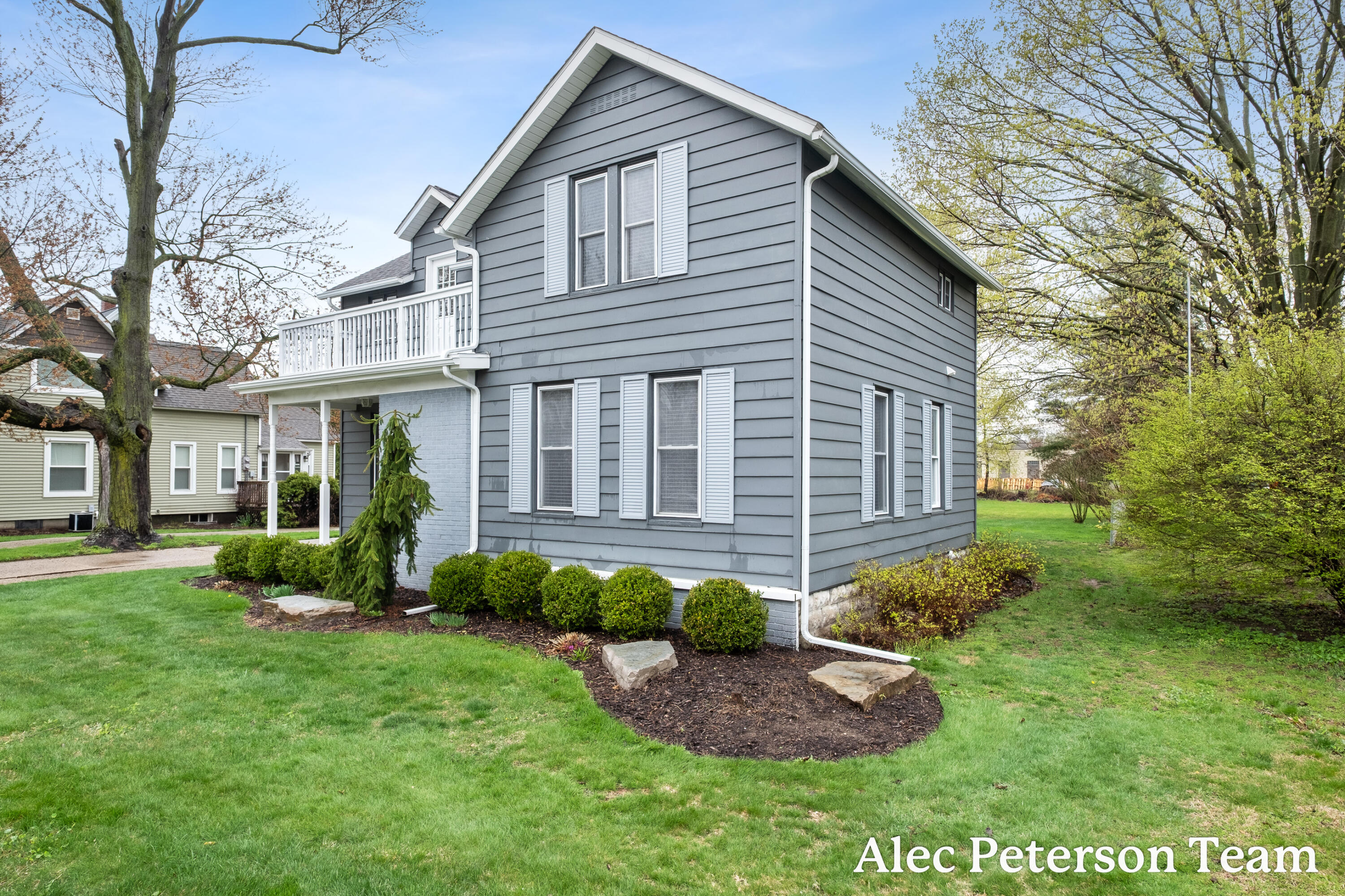 107 W Main Avenue