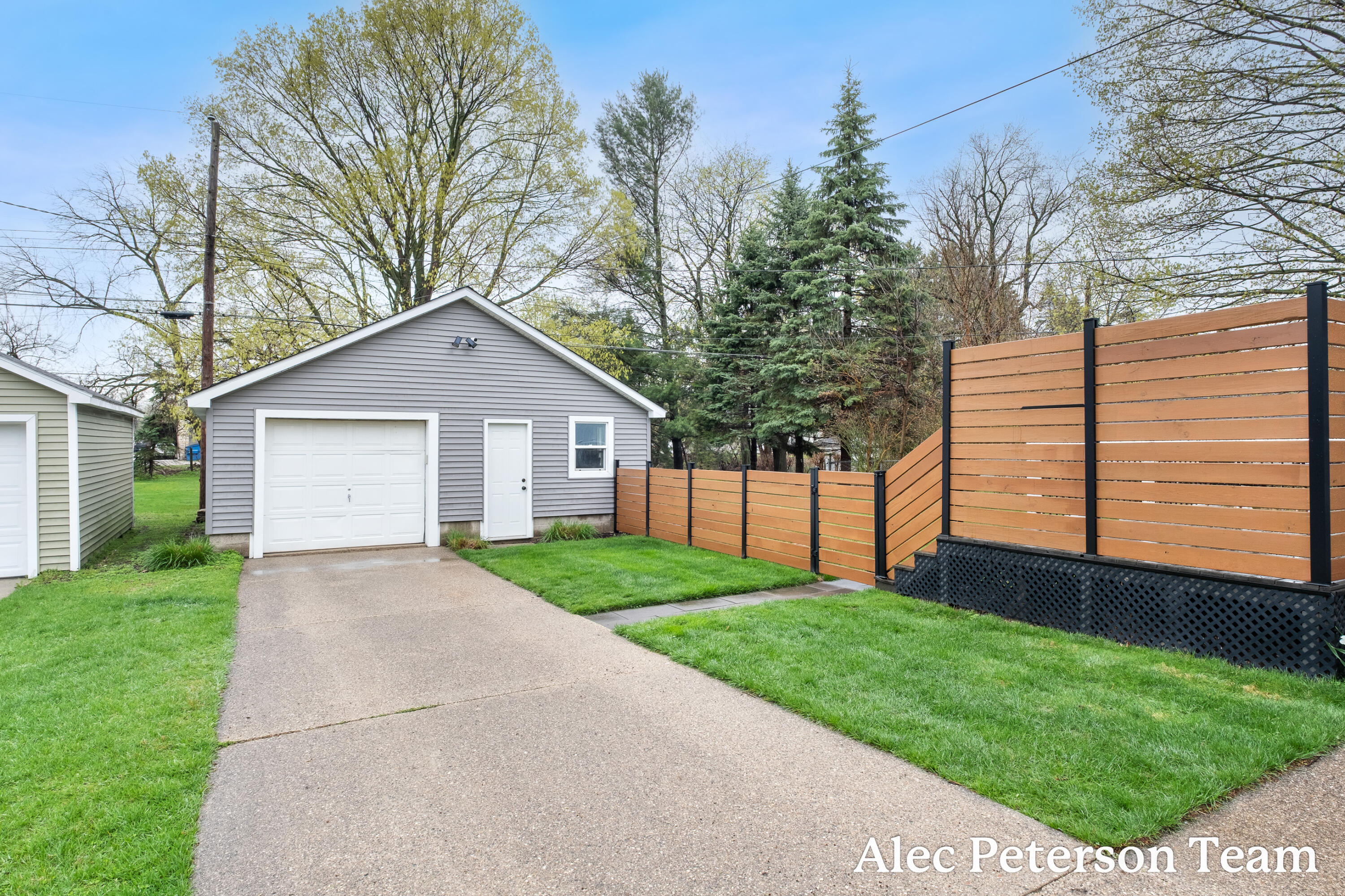 107 W Main Avenue