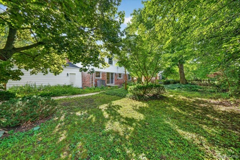 Tiny photo for 29653 Club House Lane, Farmington Hills City, MI 48334 (MLS # 20261085274)