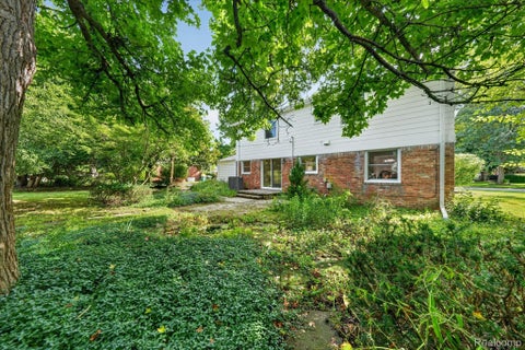Tiny photo for 29653 Club House Lane, Farmington Hills City, MI 48334 (MLS # 20261085274)