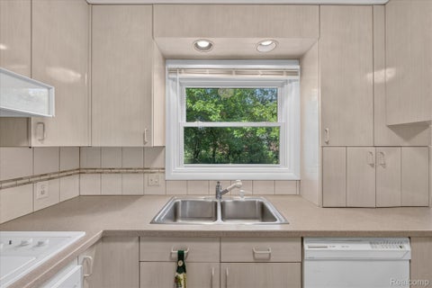 Tiny photo for 29653 Club House Lane, Farmington Hills City, MI 48334 (MLS # 20261085274)