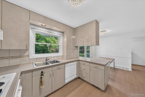 Tiny photo for 29653 Club House Lane, Farmington Hills City, MI 48334 (MLS # 20261085274)