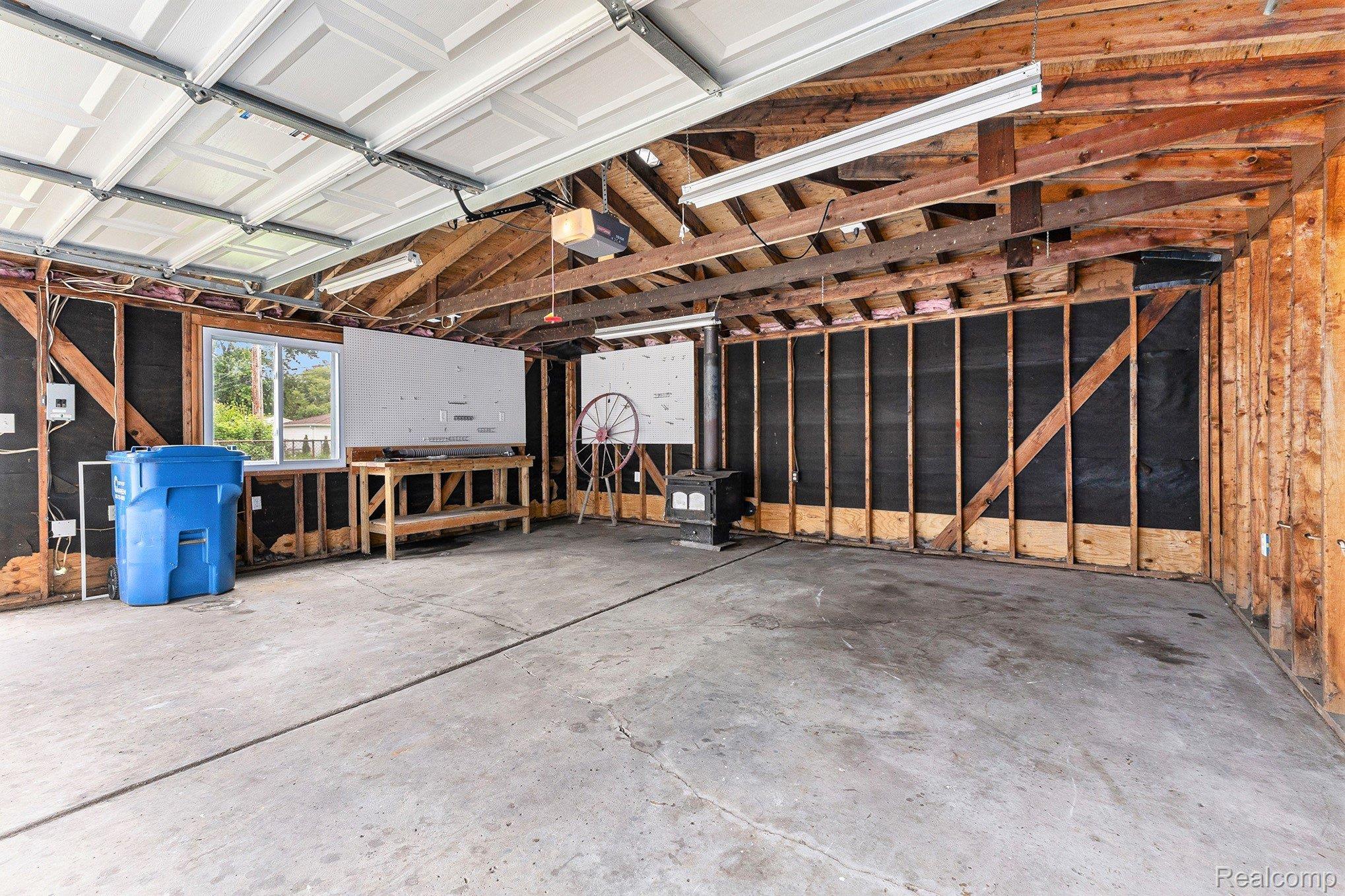 Warren City, Michigan 48089, United States, 3 Bedrooms Bedrooms, ,2 BathroomsBathrooms,Residential,Active,141533