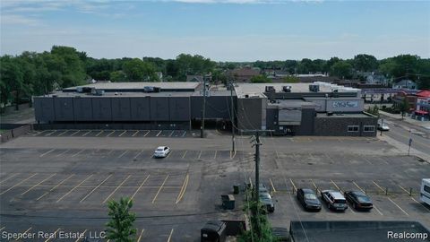 3490 12 MILE Road Berkley City MI 48072