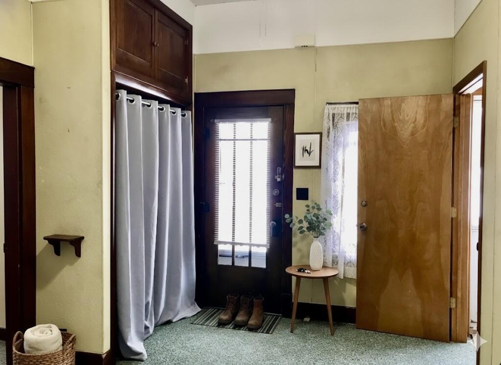 331 W Wheatland Avenue