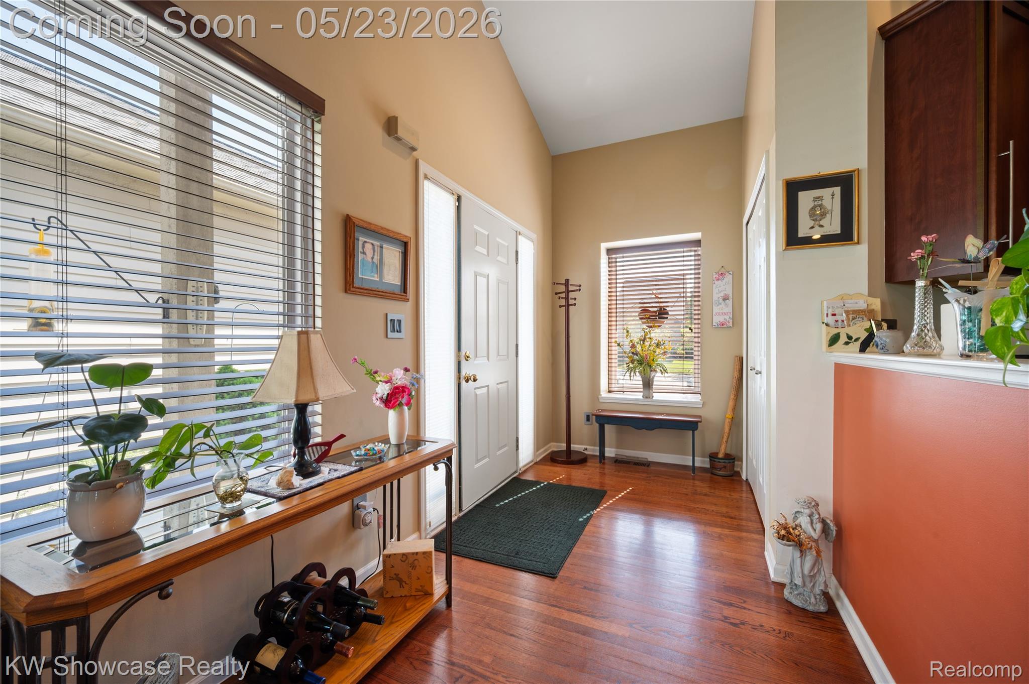 727 Mill Pointe Drive 16