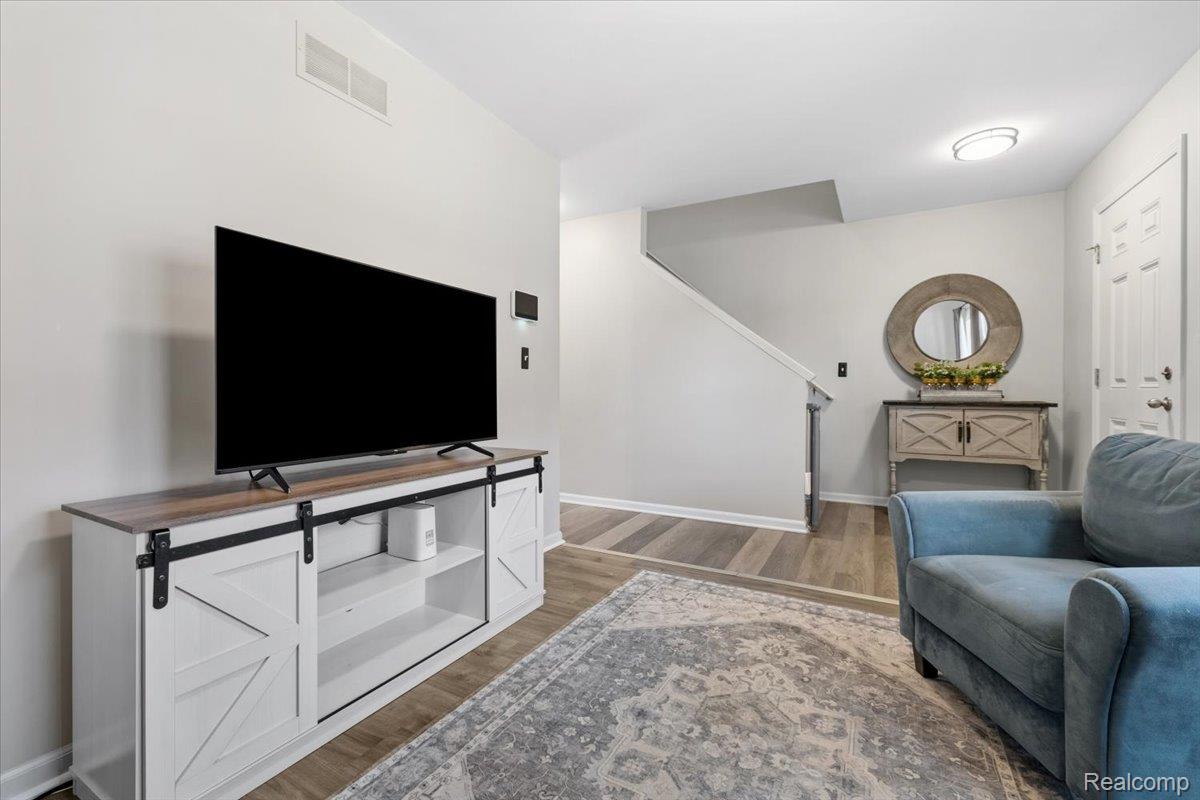 1695 Weeping Willow Court