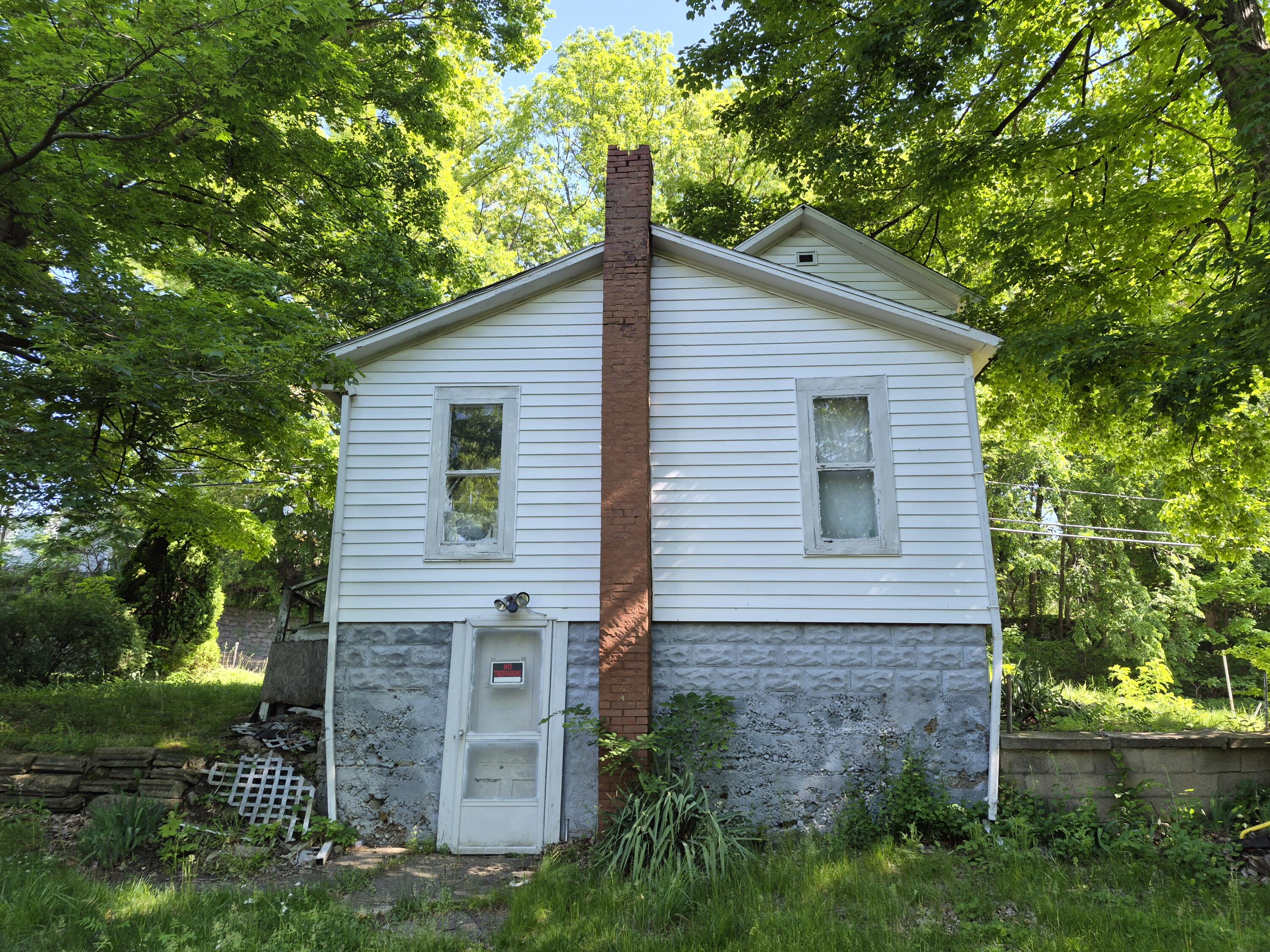 84 E Burnham Street E