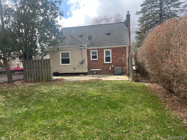 3102 N Altadena Avenue