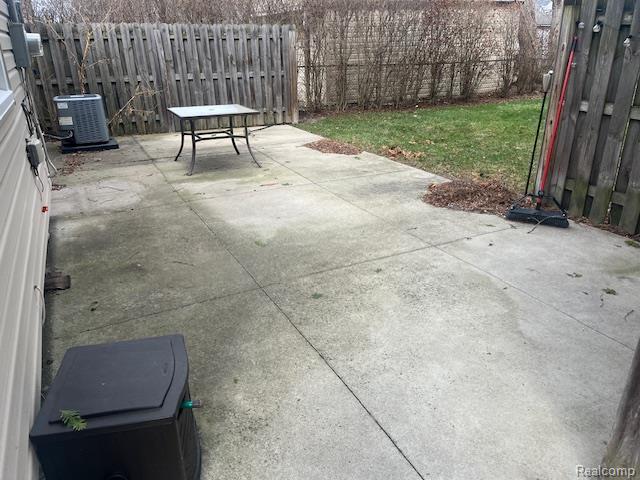 3102 N Altadena Avenue