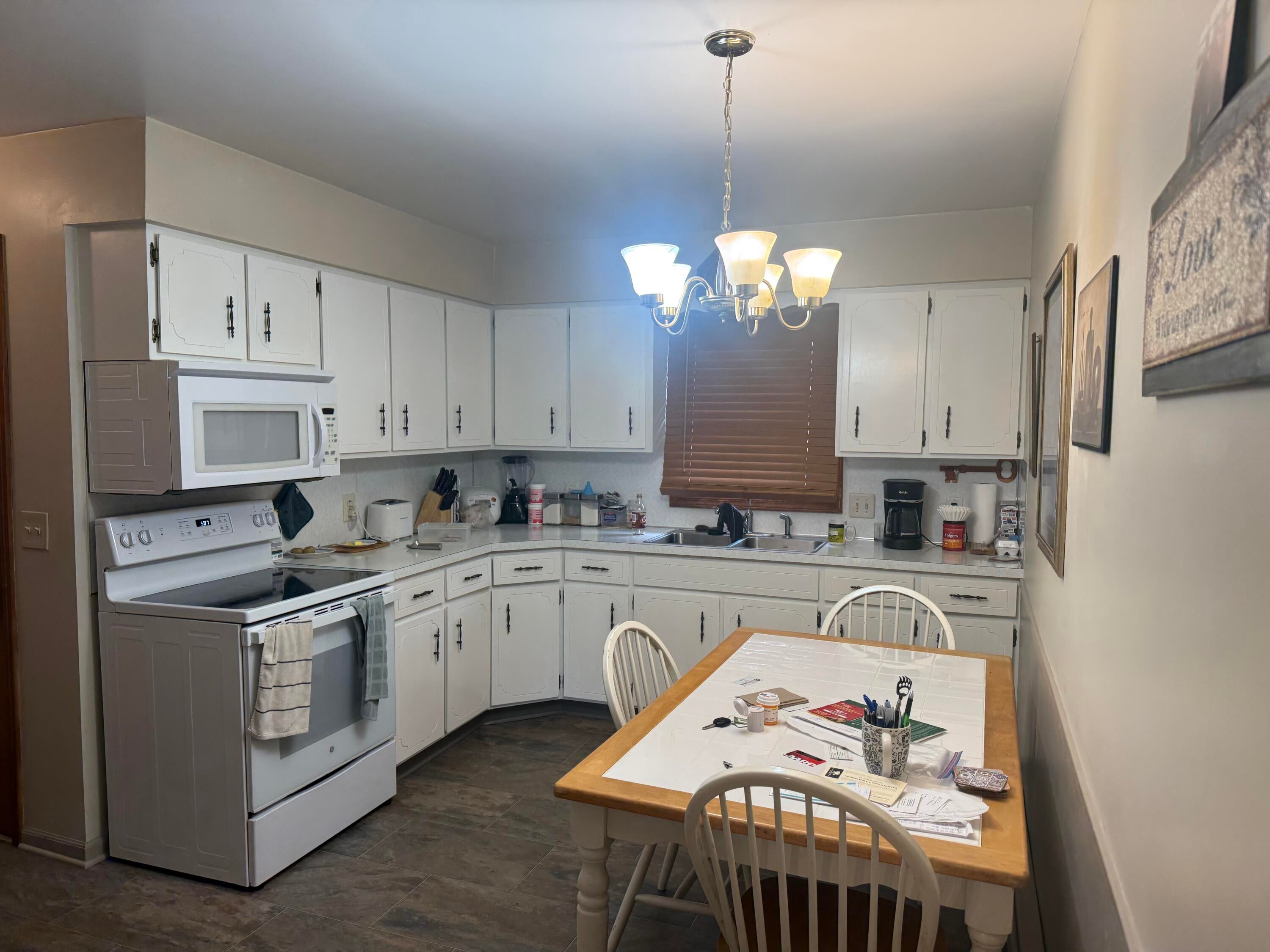 484 Leisure Acres Street