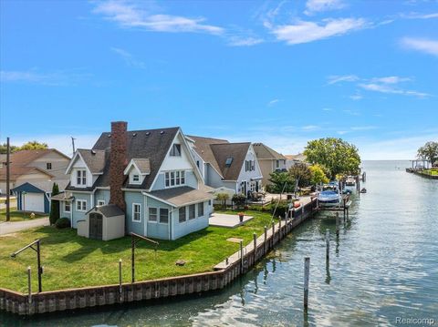 37697 Mast Court Harrison Charter Township MI 48045