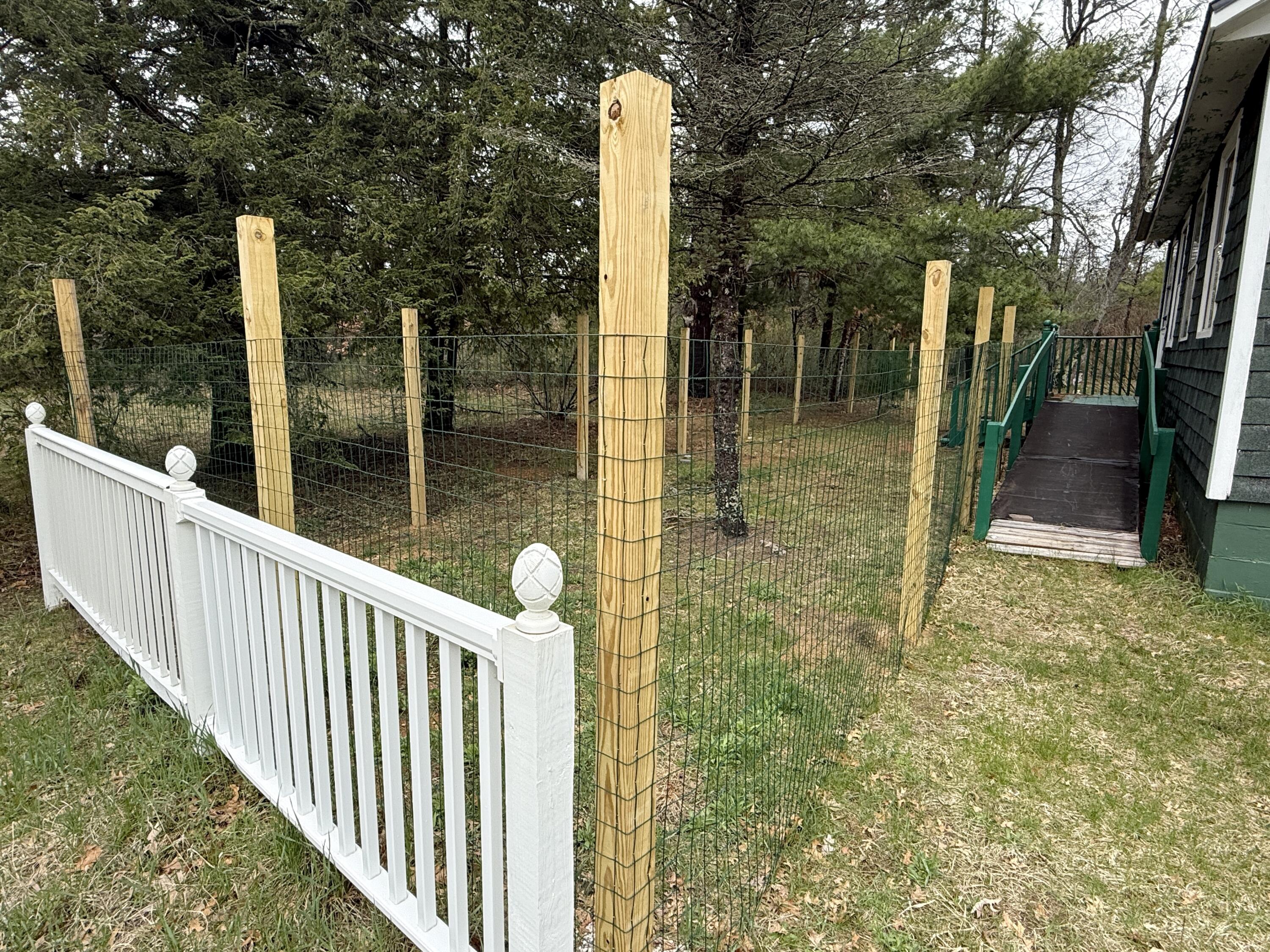 1902 W Ogilvie Avenue