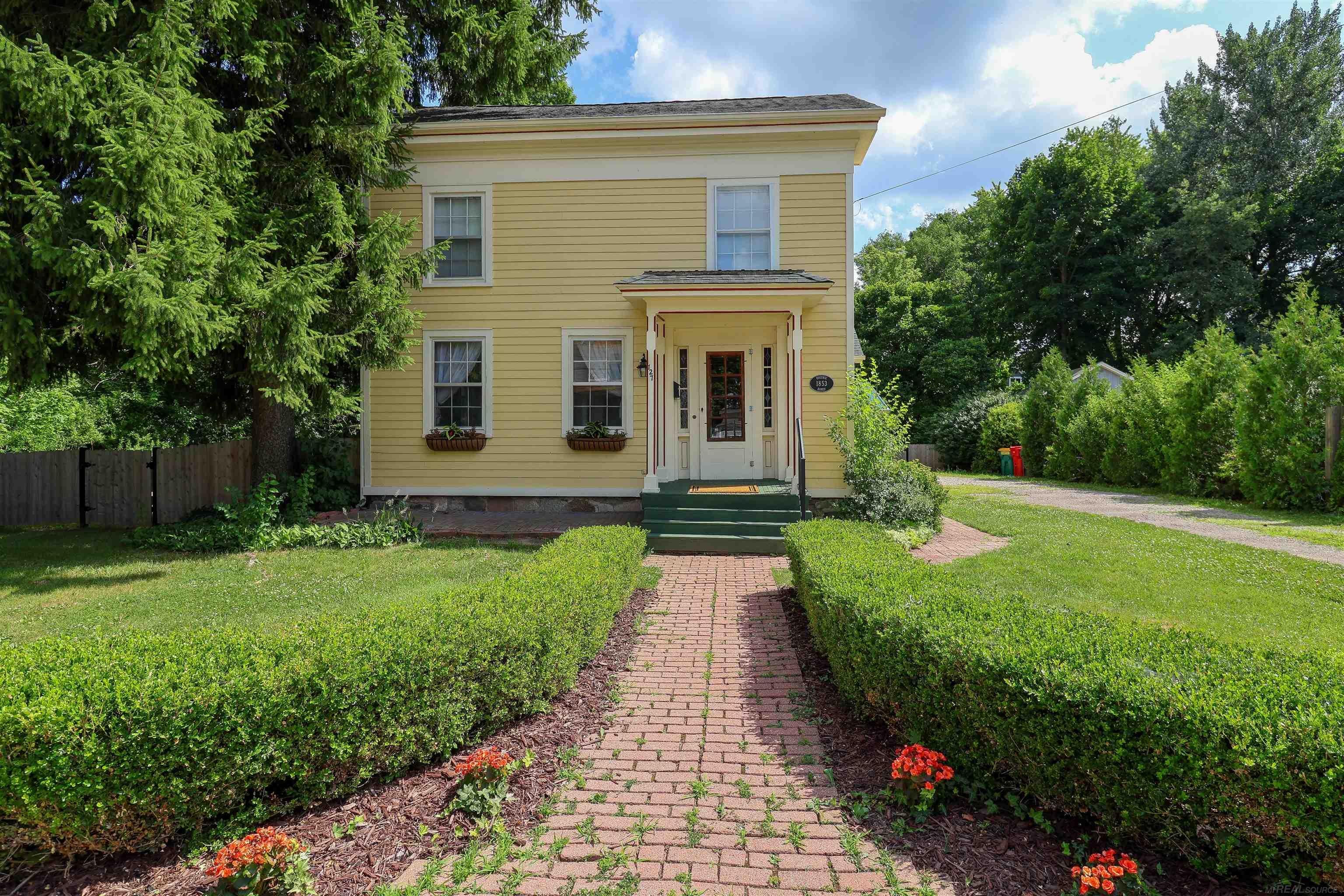 127 Benjamin Street
