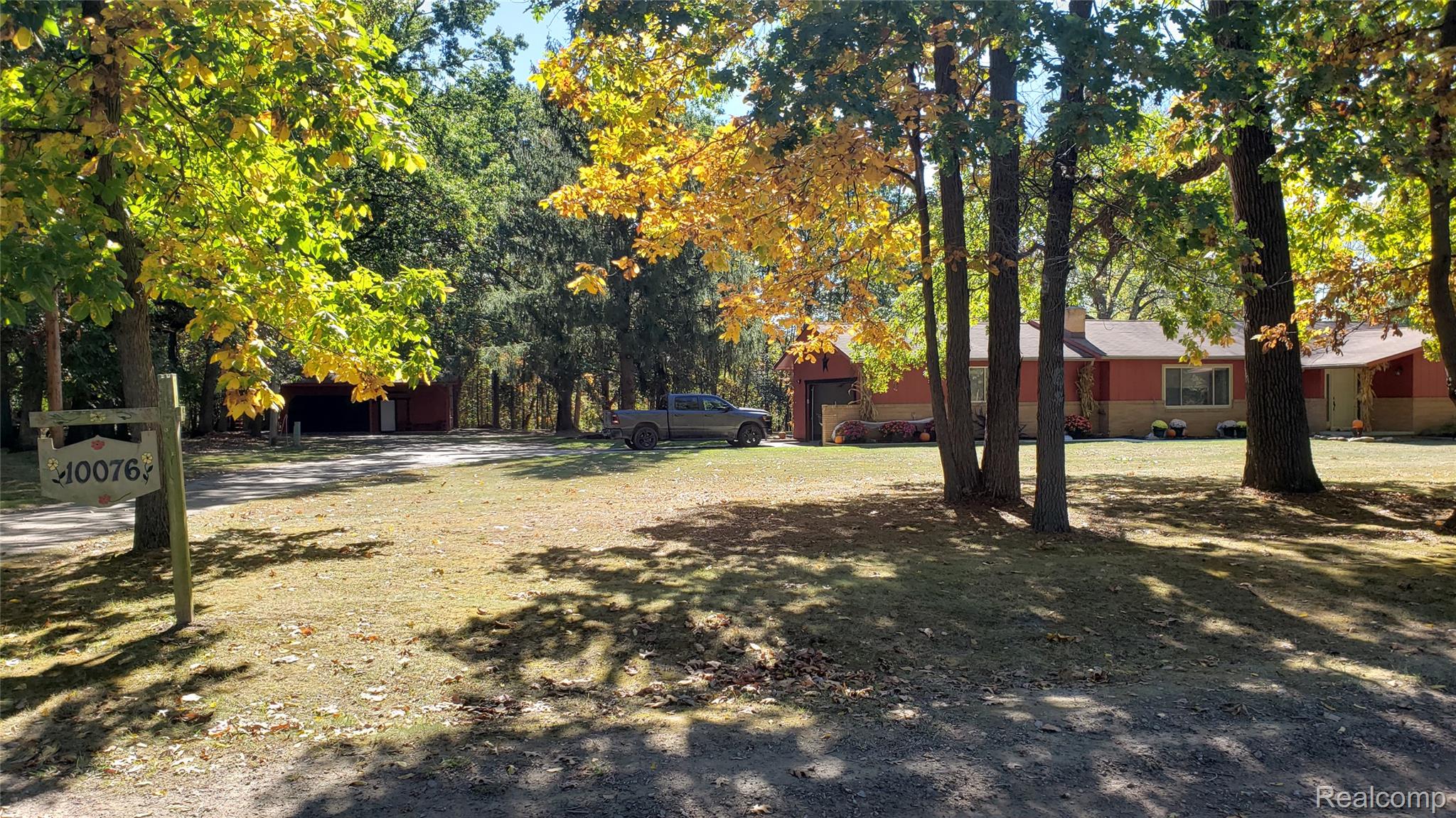 10076 Fairlane Drive