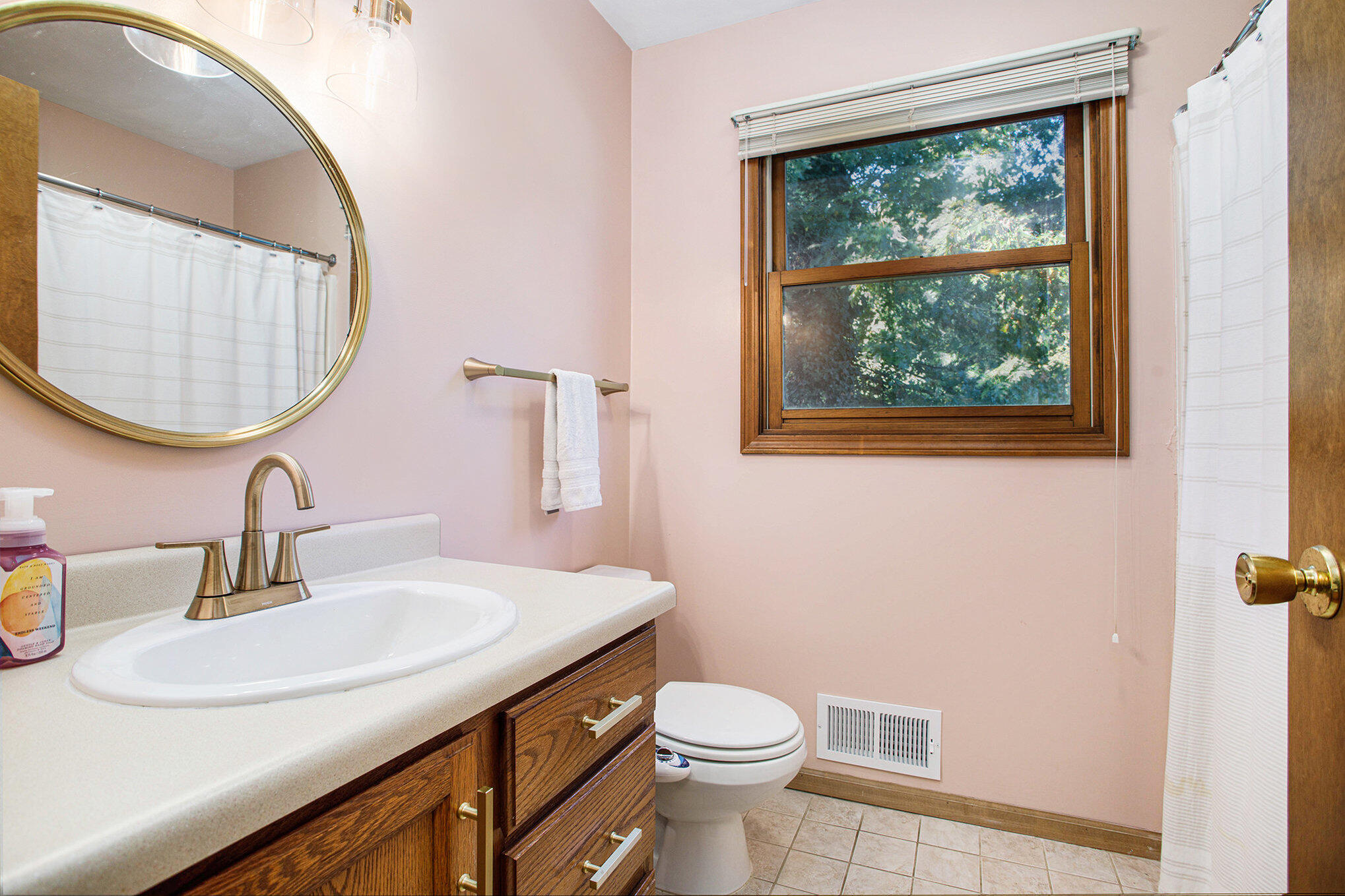 Emmett Charter Township, Michigan 49014, United States, 3 Bedrooms Bedrooms, ,3 BathroomsBathrooms,Residential,Active,225865