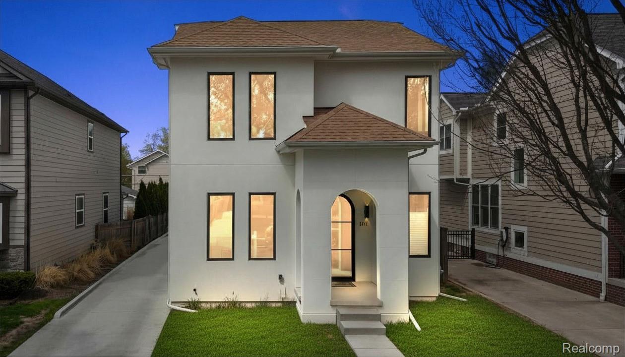 1307 Humphrey Avenue