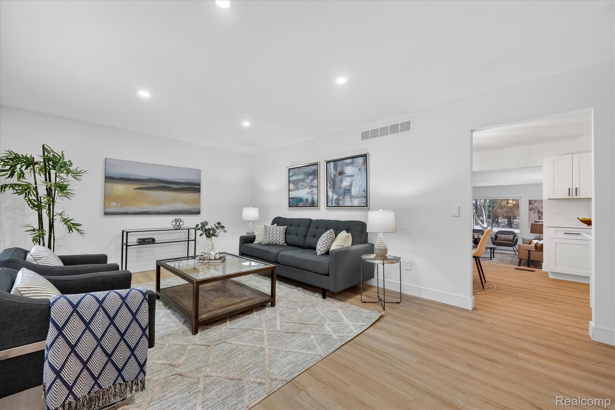 3643 Noble Road