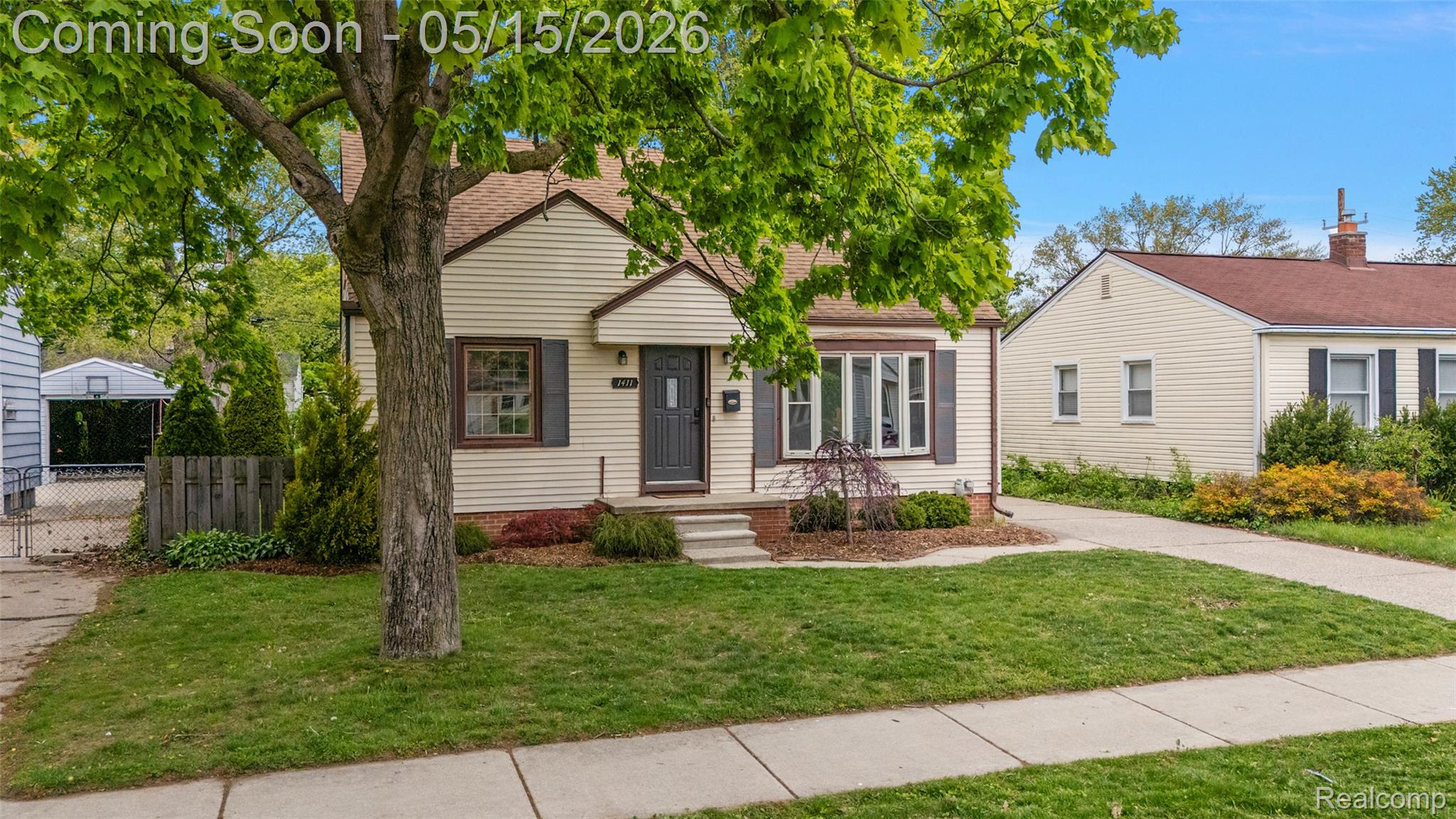 1411 Amelia Avenue