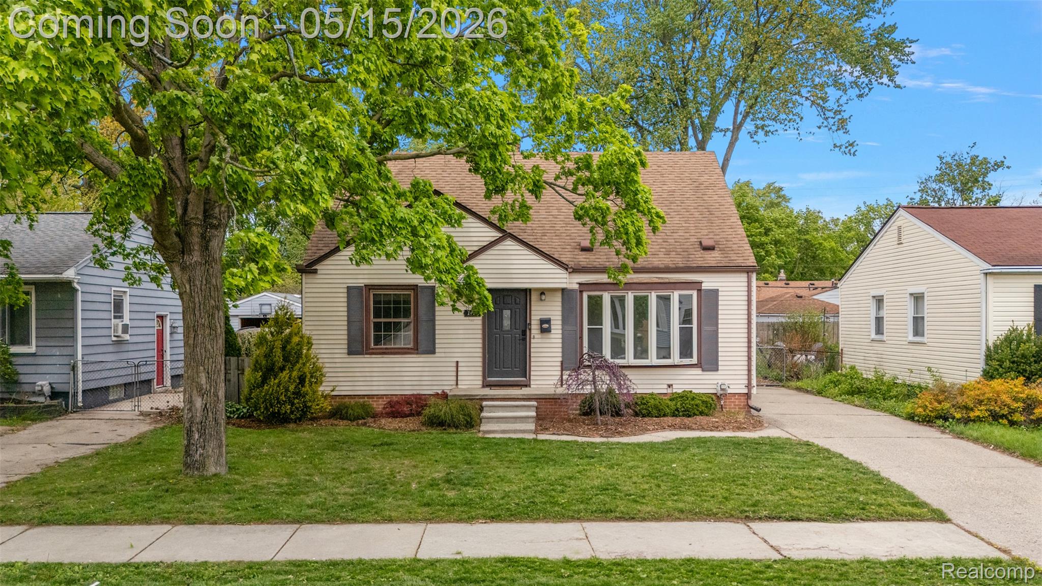 1411 Amelia Avenue
