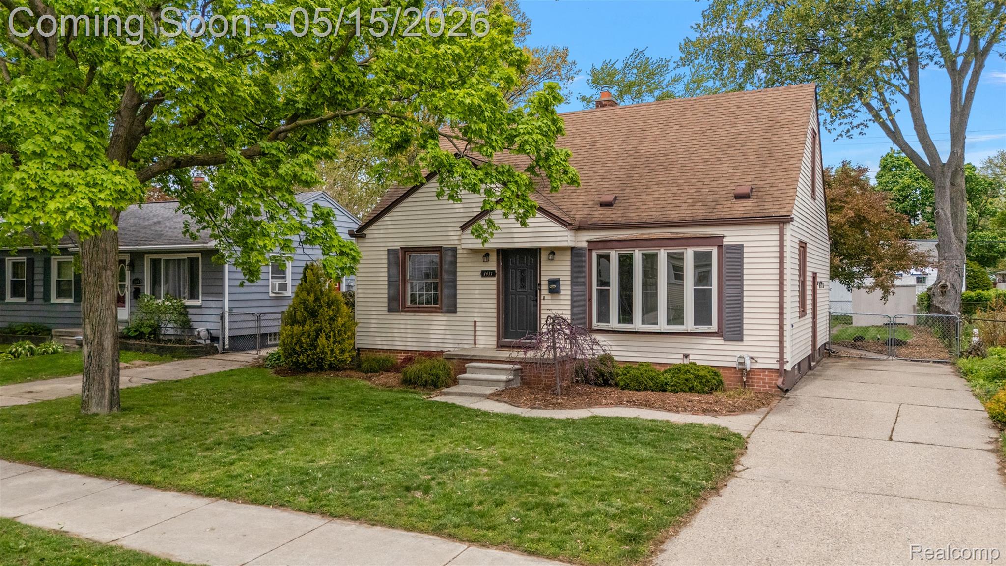 1411 Amelia Avenue