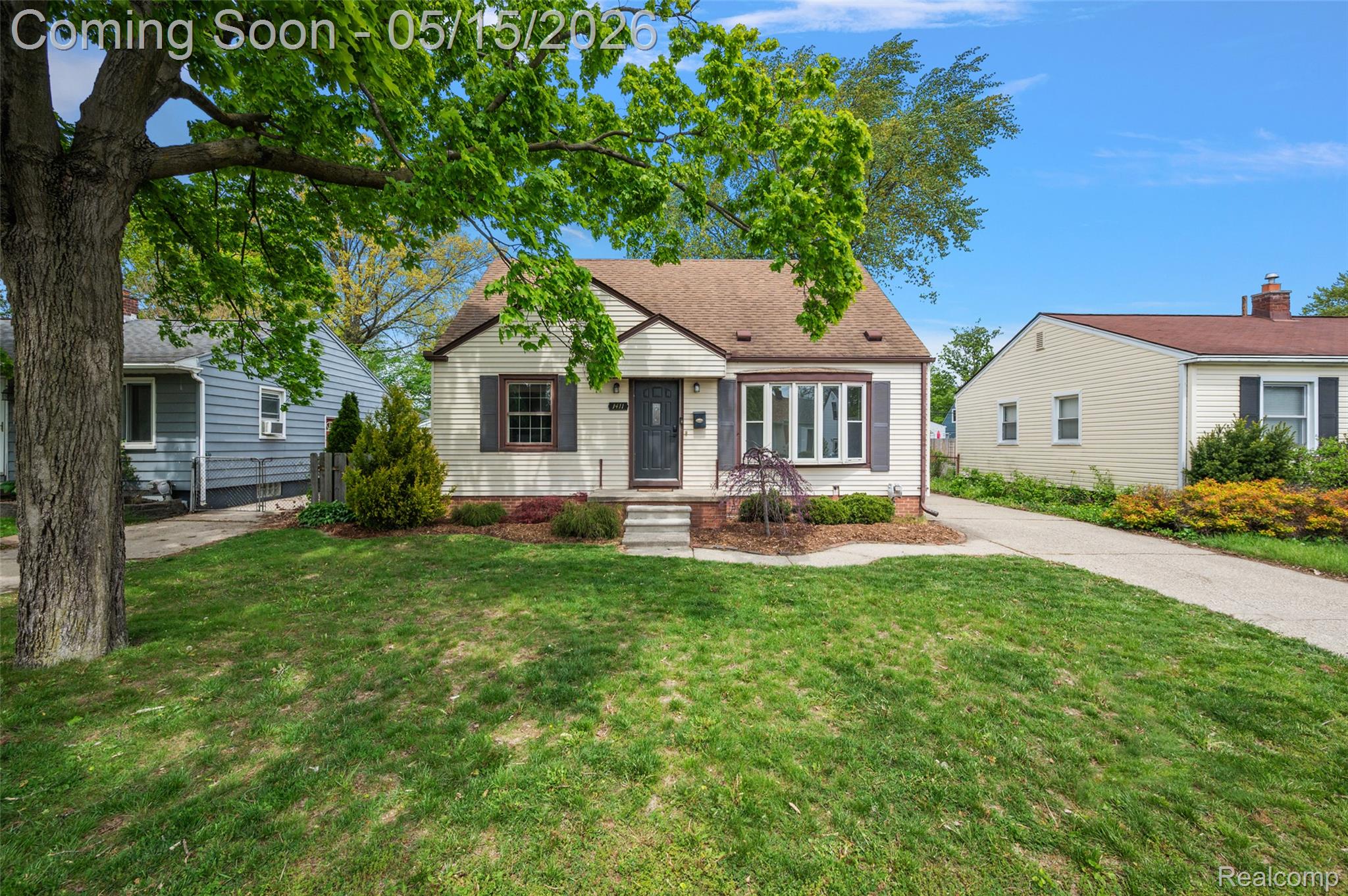 1411 Amelia Avenue