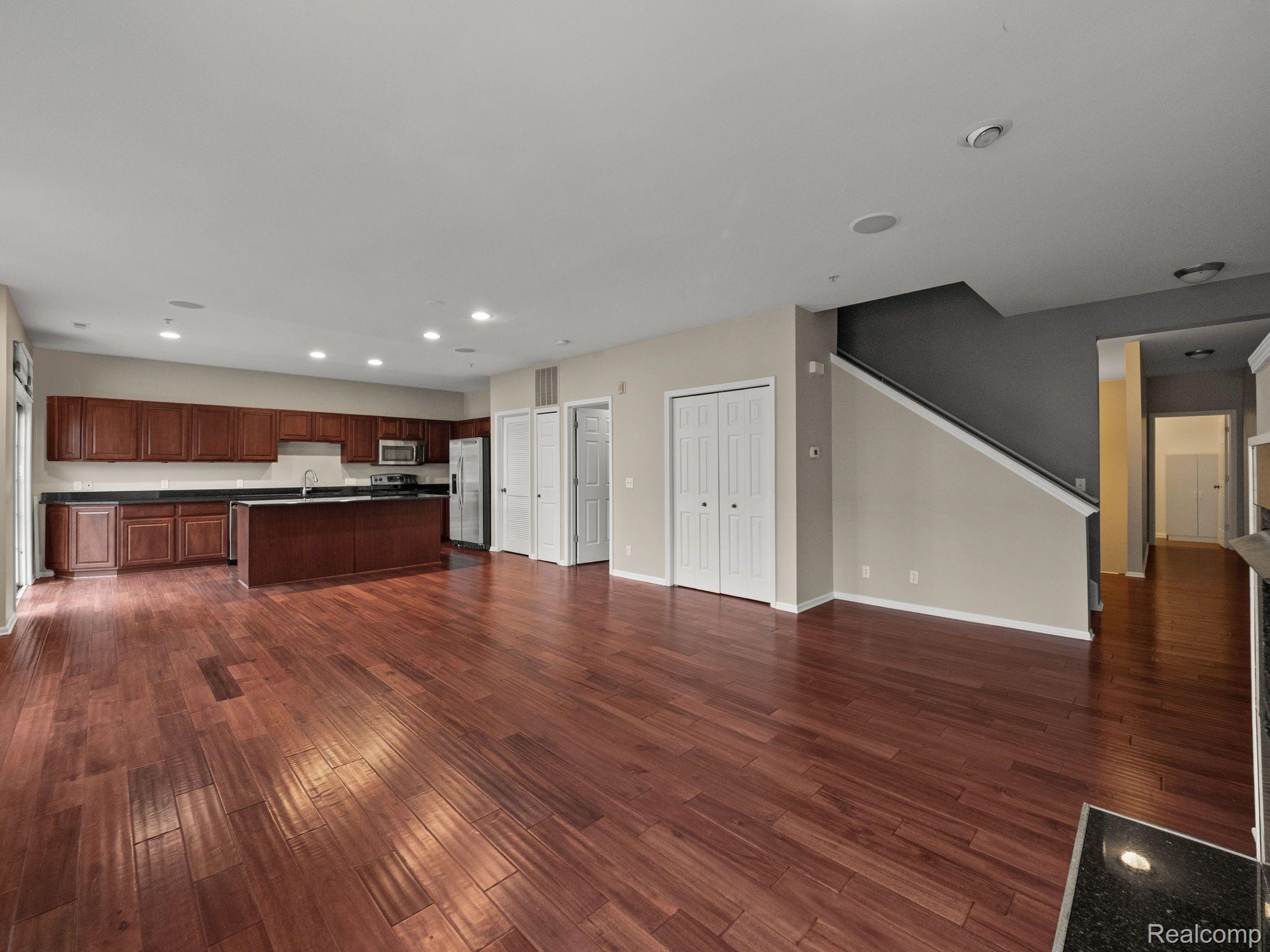 3139 CAMDEN Drive