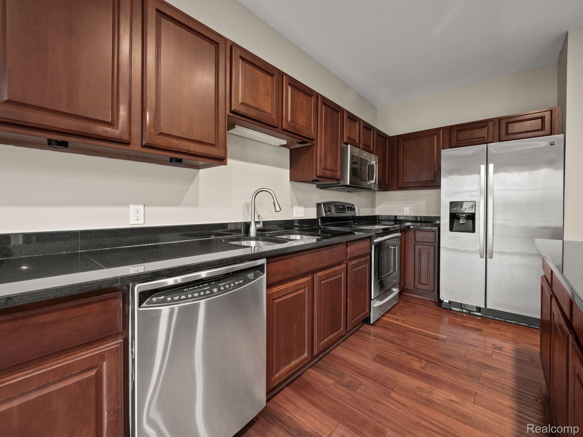 3139 CAMDEN Drive
