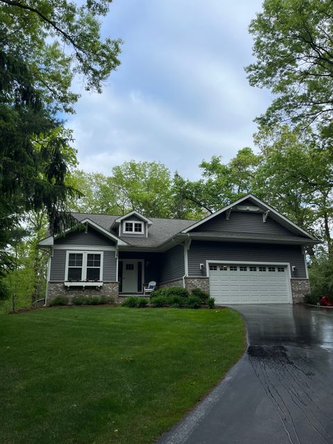 8711 CHAMBERS Road Hamburg Township Livingston MI 48169