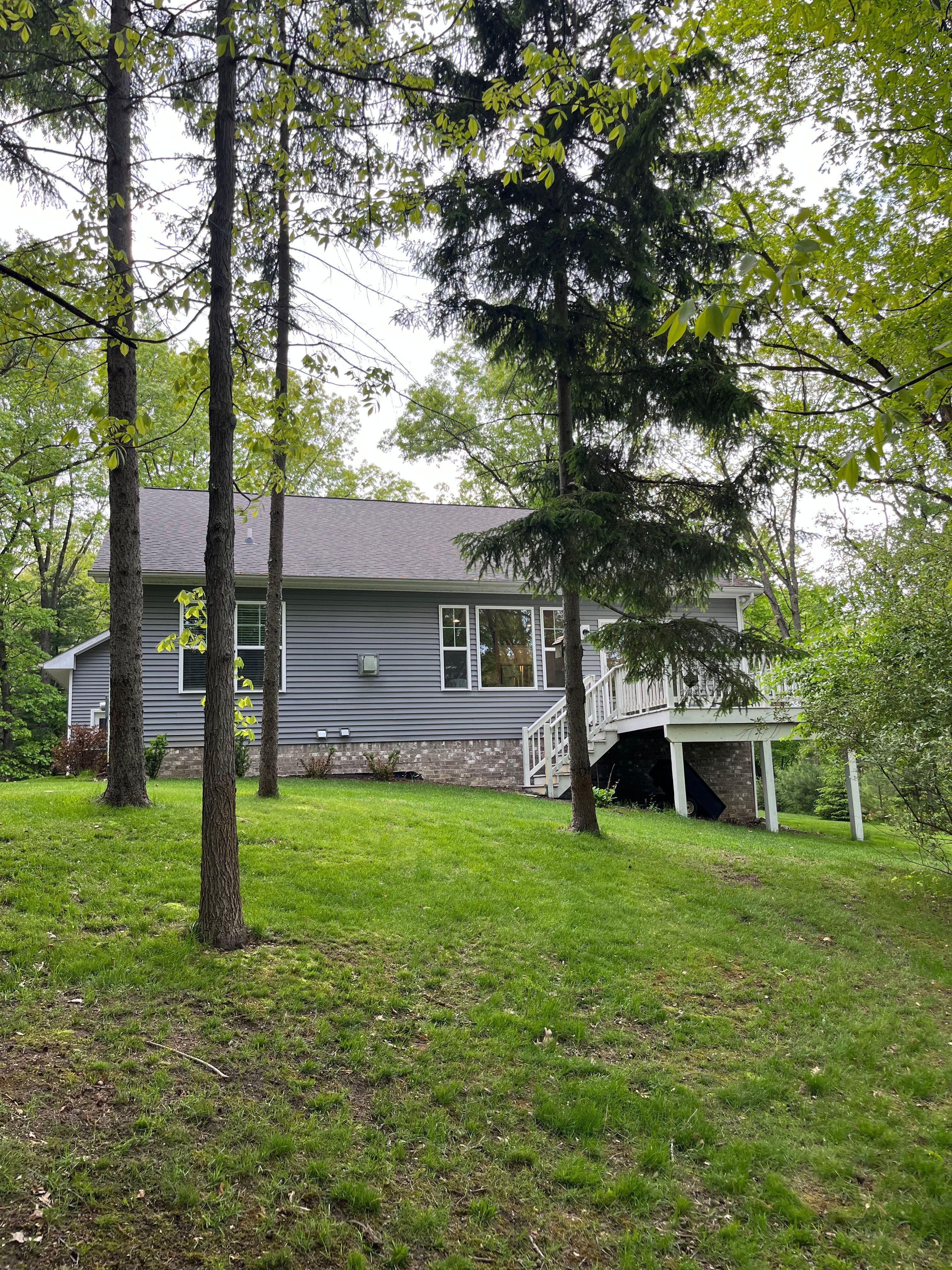 8711 CHAMBERS Road
