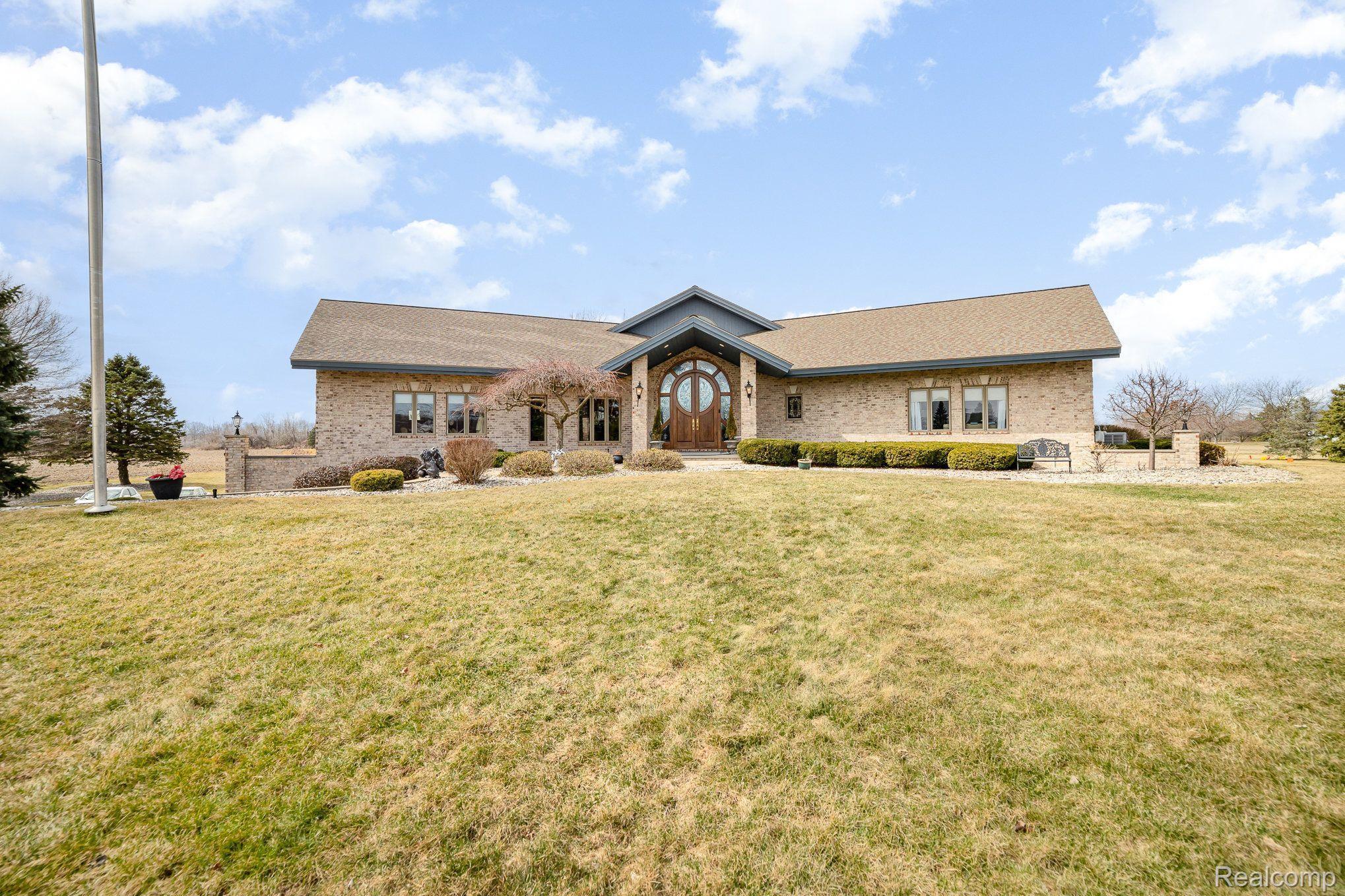 2091 N THOMAS Road