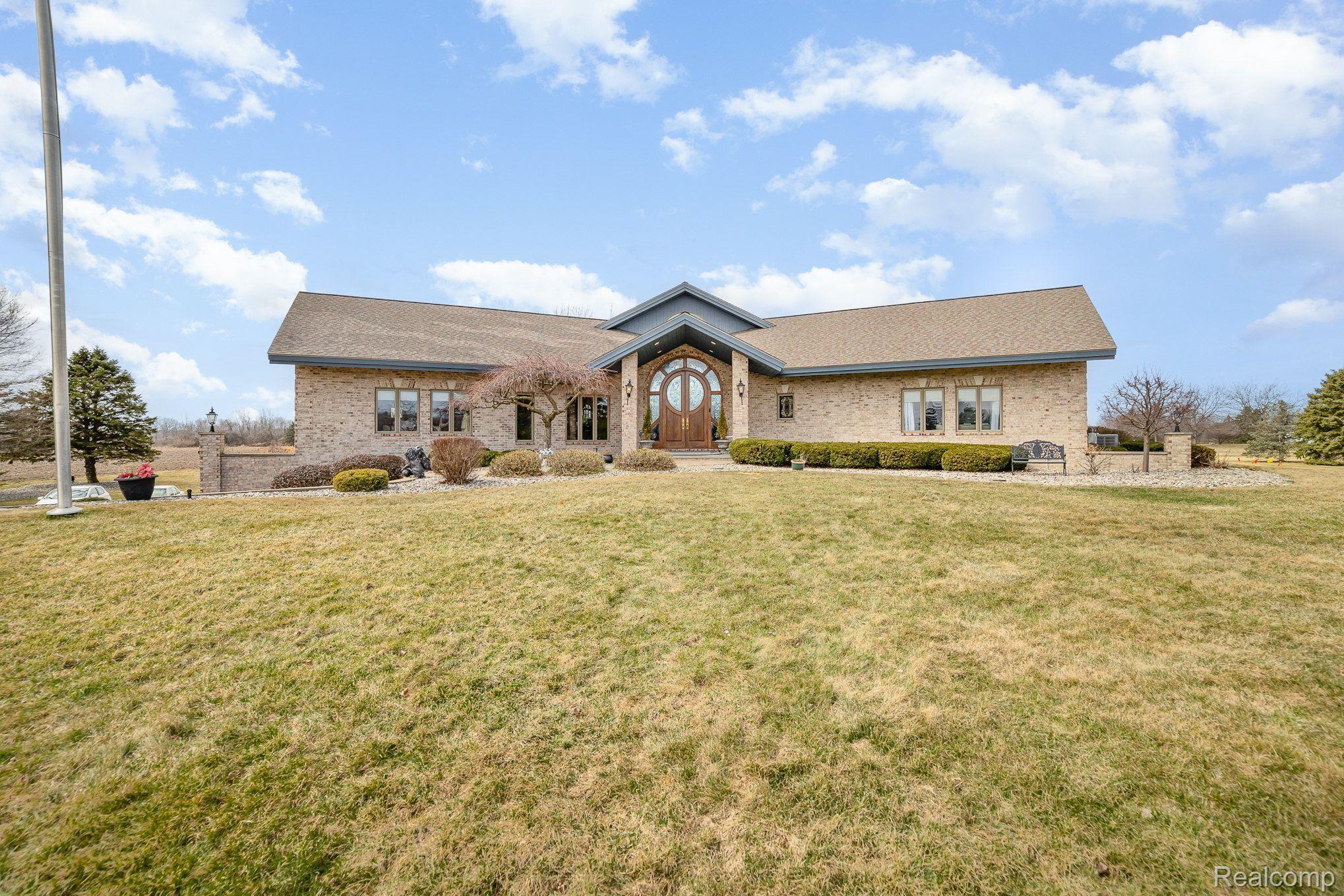 2091 N THOMAS Road