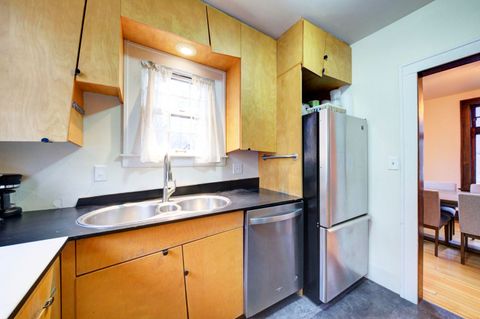 Tiny photo for 809 Sycamore Place, Ann Arbor, MI 48104 (MLS # 81026010119)