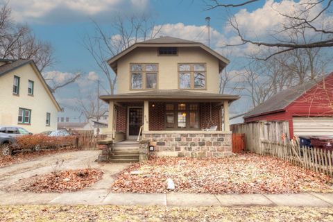 Photo of 809 Sycamore Place, Ann Arbor, MI 48104 (MLS # 81026010119)