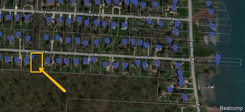 0000 Island Boulevard