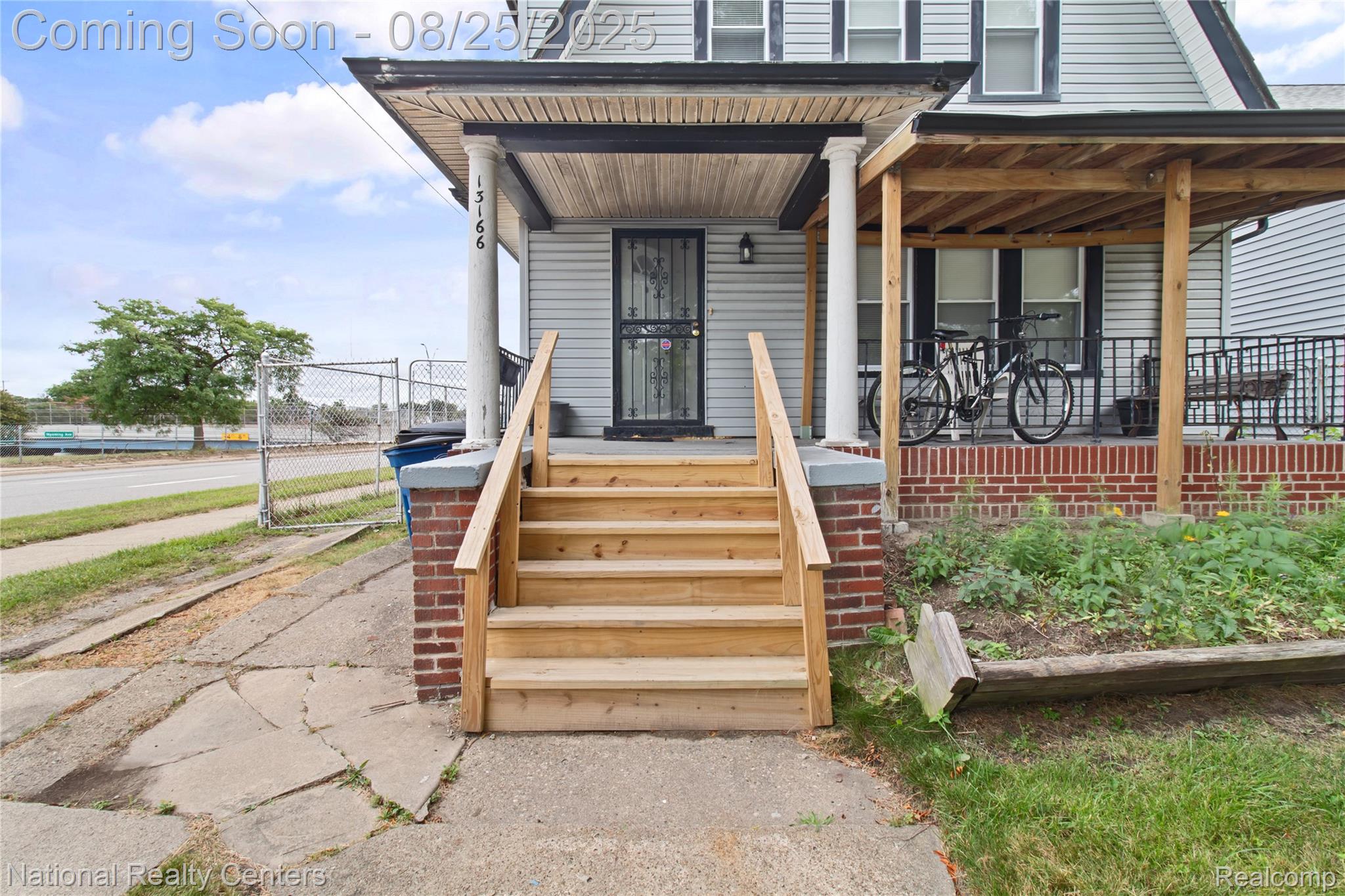 13166 Washburn Street