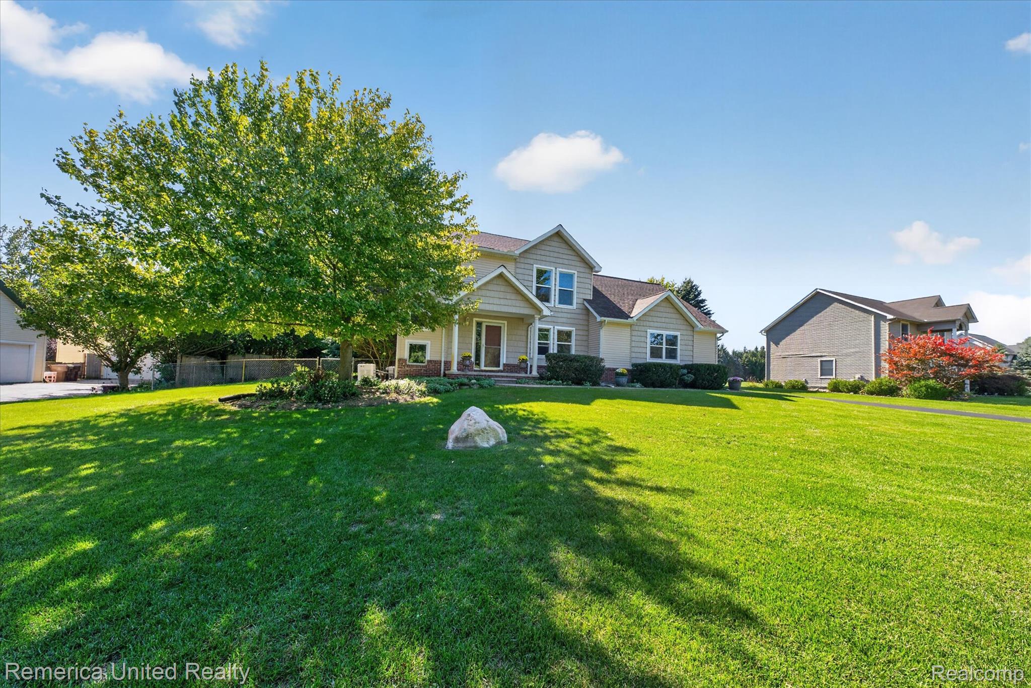 9709 Fountain Lane