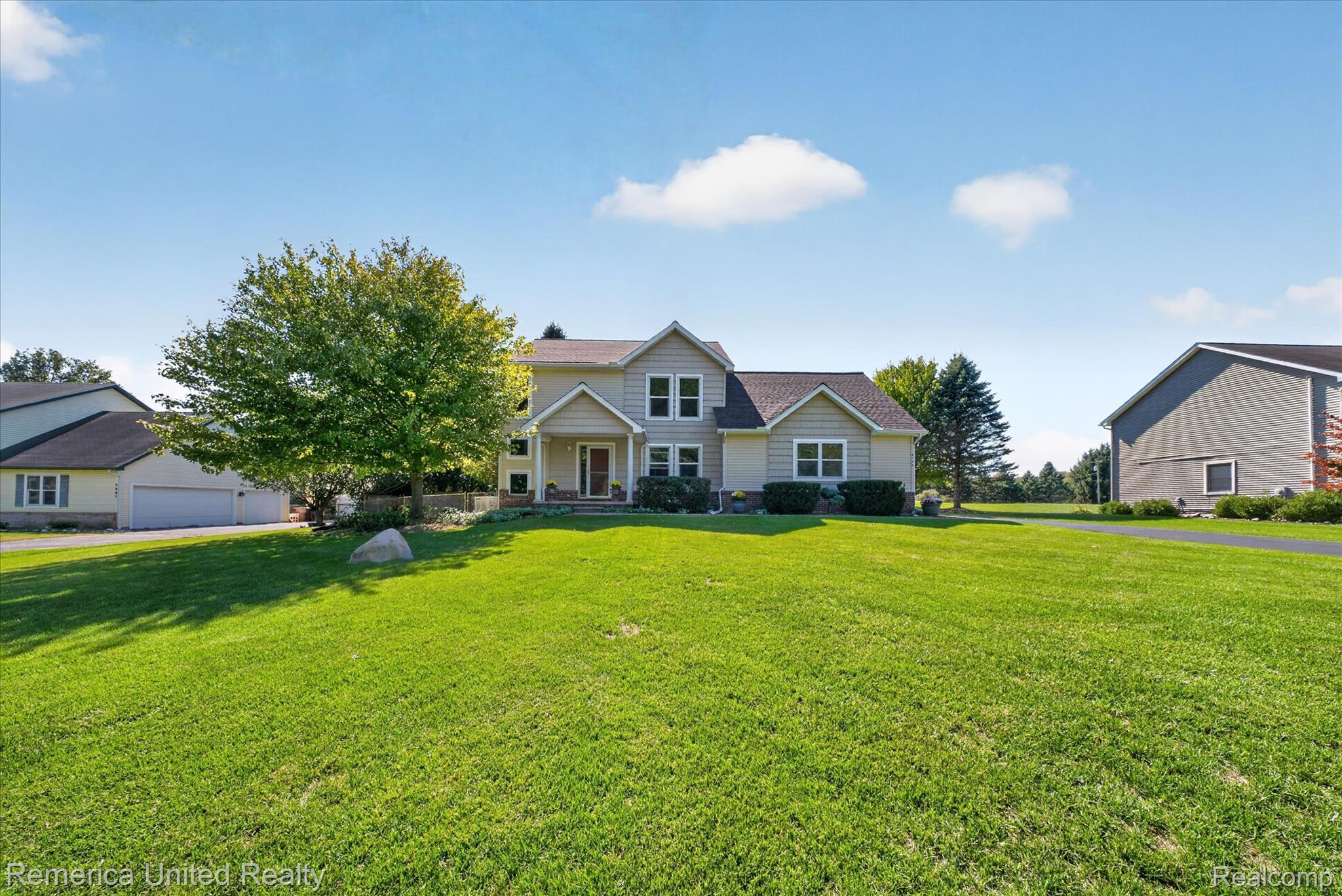 9709 Fountain Lane
