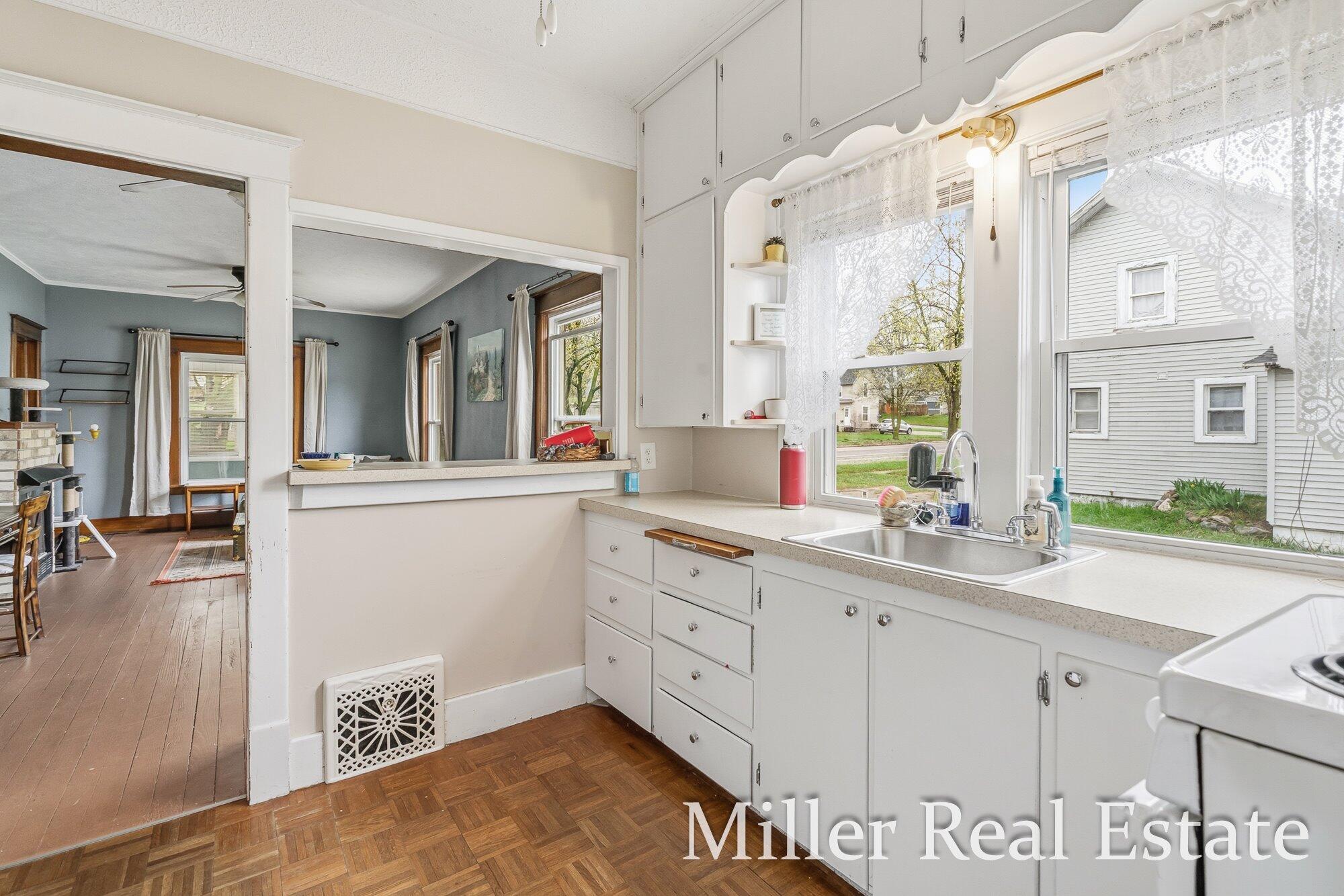 709 N Michigan Avenue