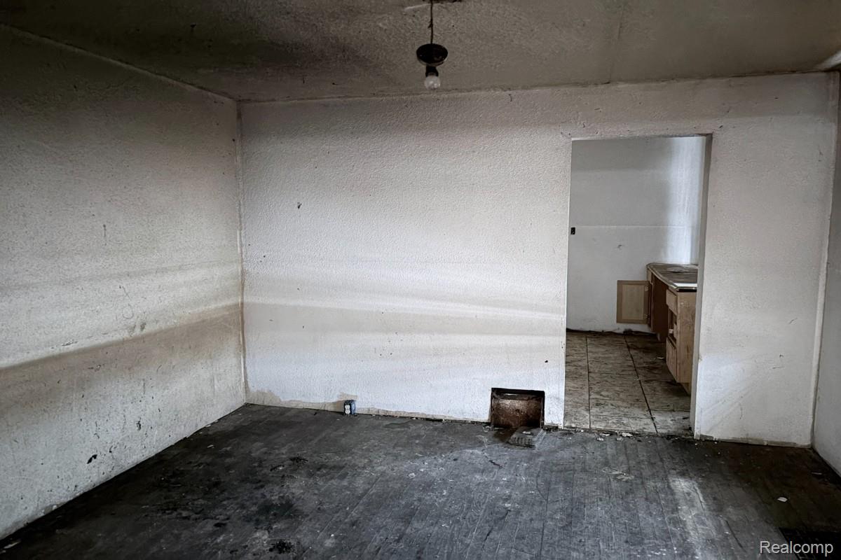 19375 Danbury Street