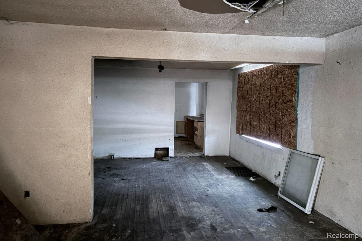 19375 Danbury Street